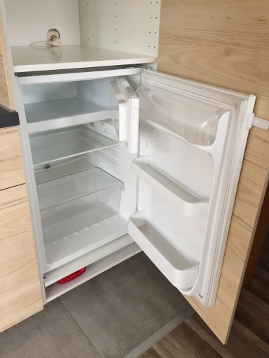 Küche - Kühlschrank mit Tiefkühlfach