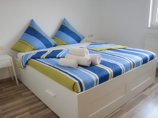 schlafen im gemütlichen Doppelbett